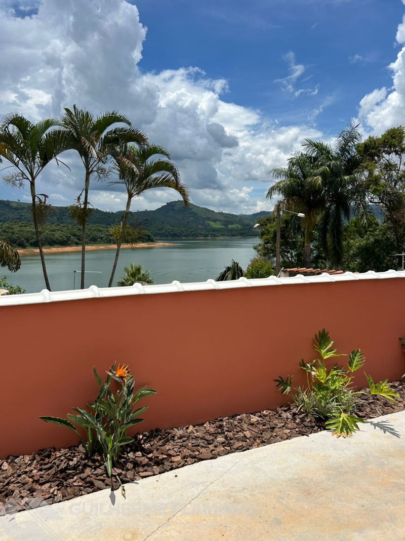 Margens da Represa - Caconde /SP